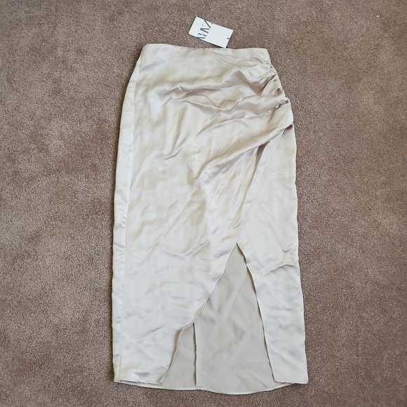 Zara * Satin Effect Midi Skirt - Picture 10 of 10